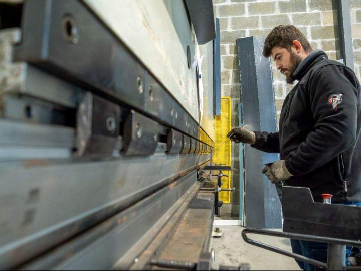 Fabrication clôture personnalisée Mérignac