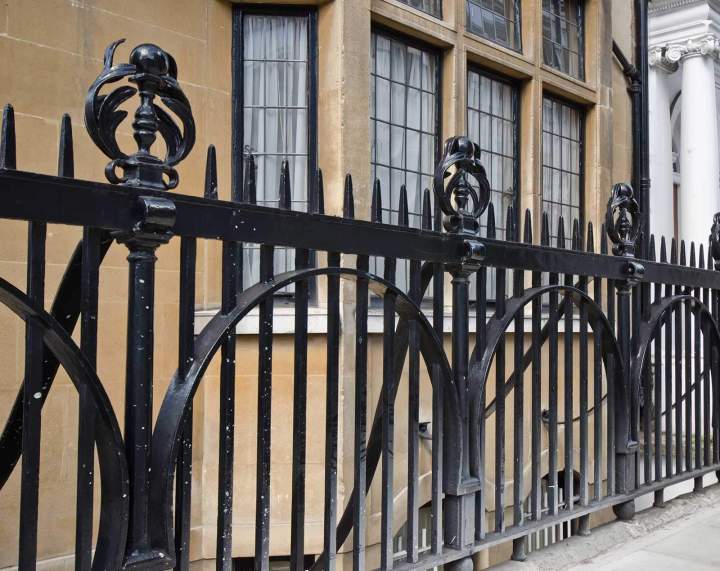 Fabrication clôture personnalisée Mérignac